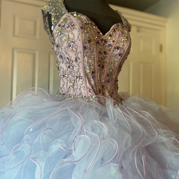 Light Purple Quinceañera Dress New - Picture 3 of 3